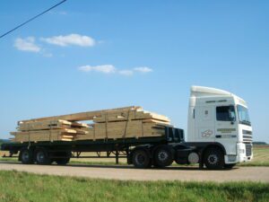 40FT FLATBED TRAILER WITH WOOD ON